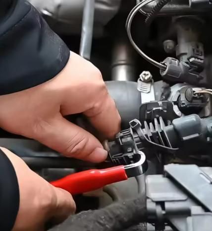 Automotive Electrical Connector Separator
