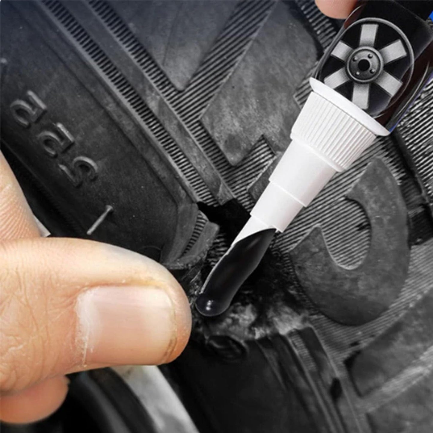 Waterproof Flexible Tire Repair Adhesive (Buy 1 Get 1 Free)